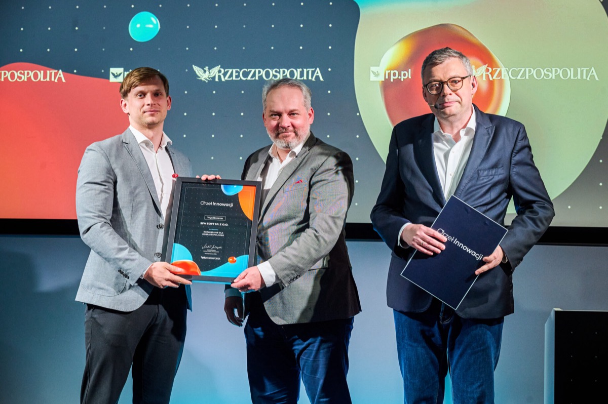 Zespół SFM SOFT odbiera wyróżnienie Orzeł Innowacji na gali dziennika Rzeczpospolita